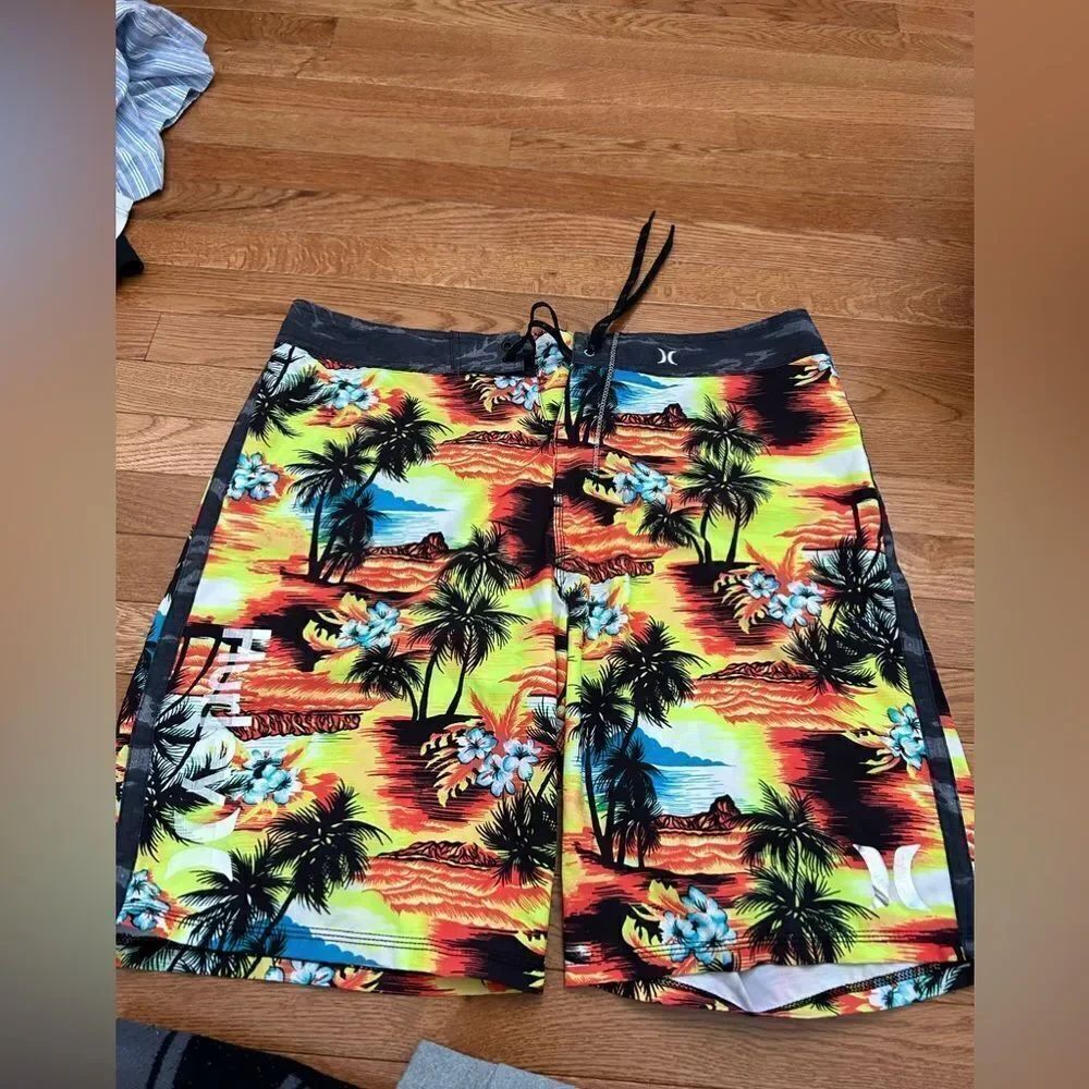 Hurley Floral Phantom Board Shorts